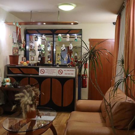 Hotel Palitra Várna Kültér fotó