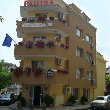 Hotel Palitra Várna Kültér fotó