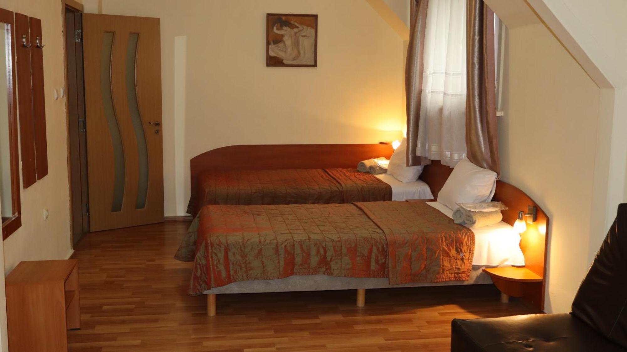 Hotel Palitra Várna Kültér fotó
