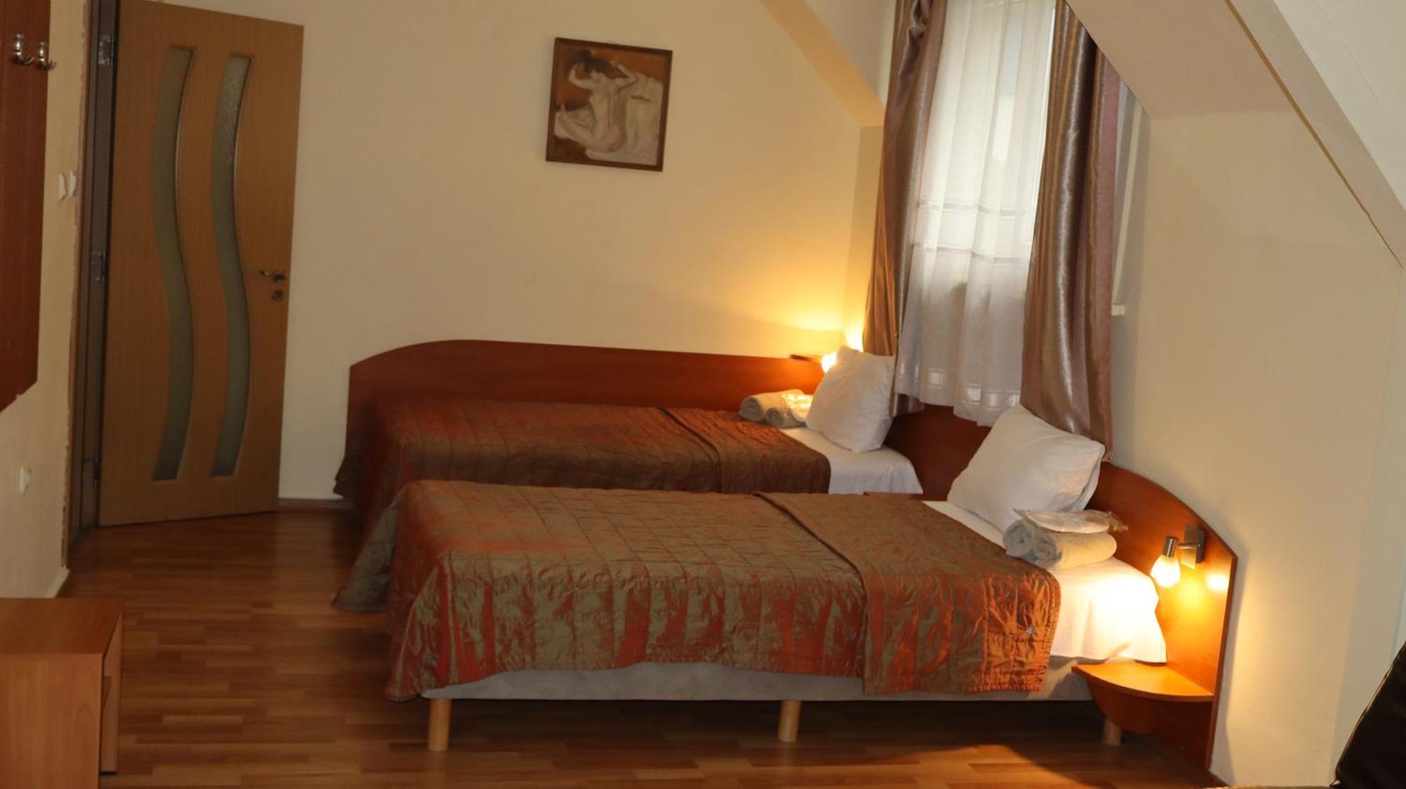 Hotel Palitra Várna Kültér fotó