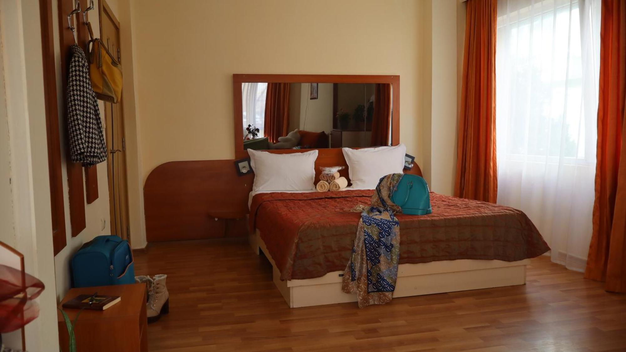 Hotel Palitra Várna Kültér fotó