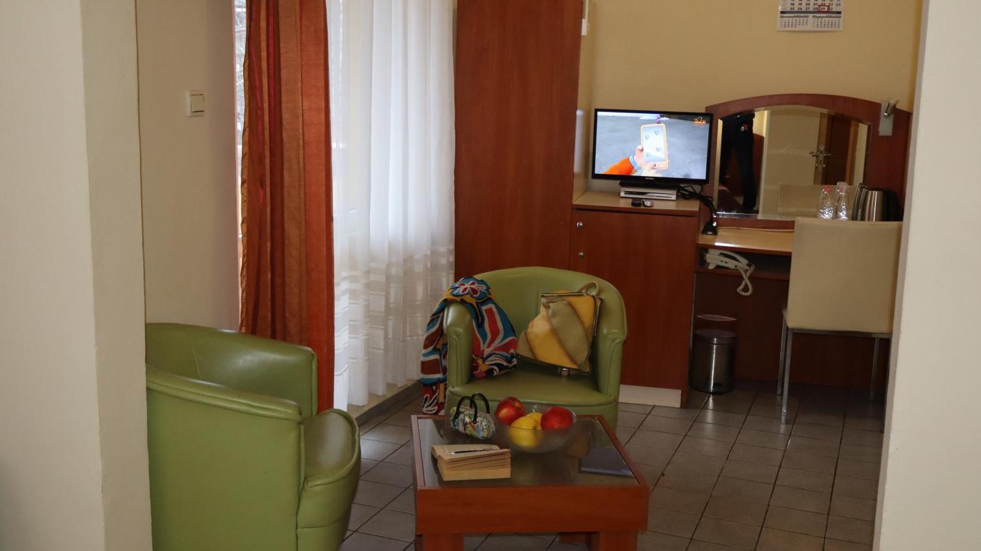 Hotel Palitra Várna Kültér fotó