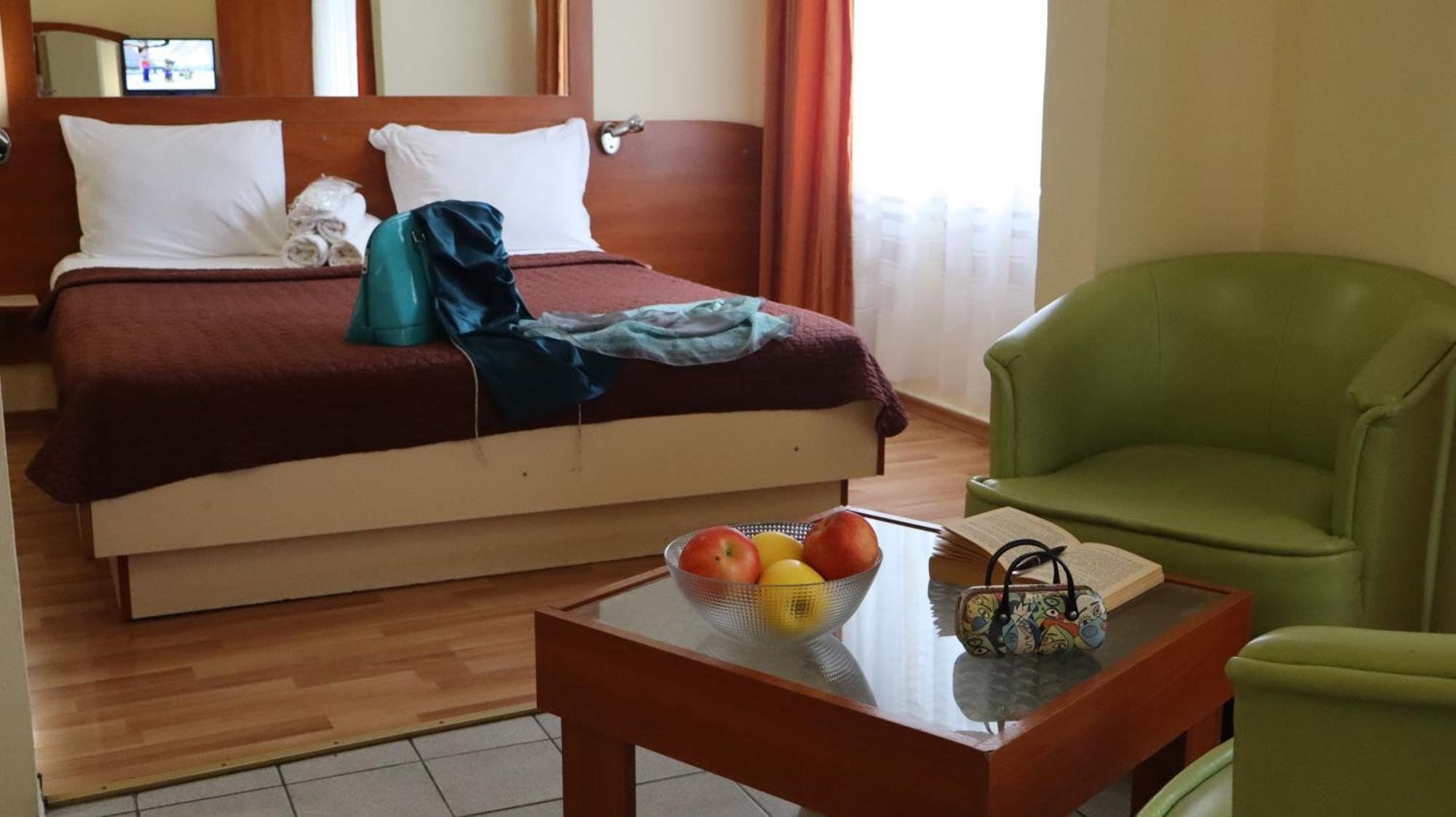 Hotel Palitra Várna Kültér fotó