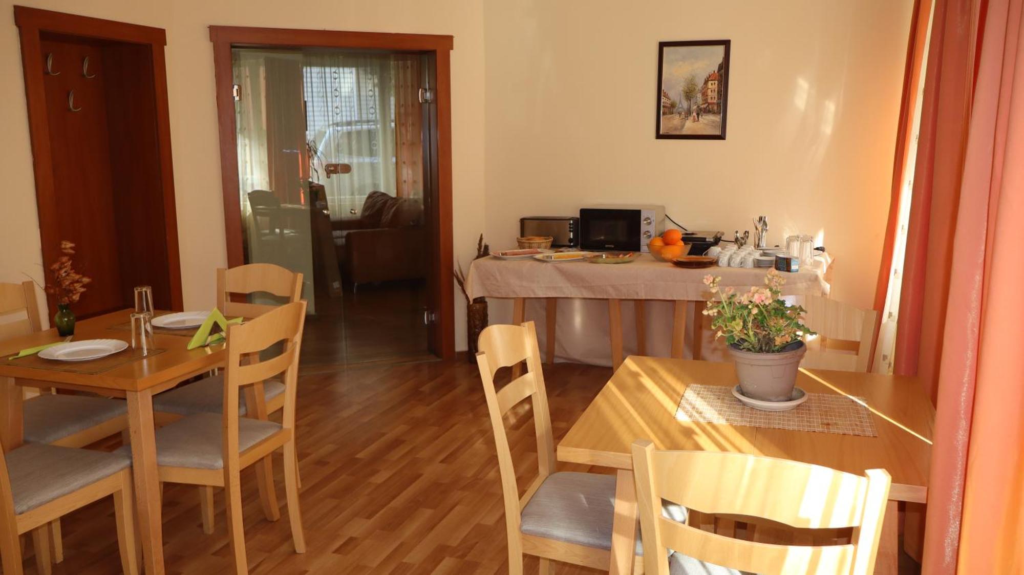 Hotel Palitra Várna Kültér fotó