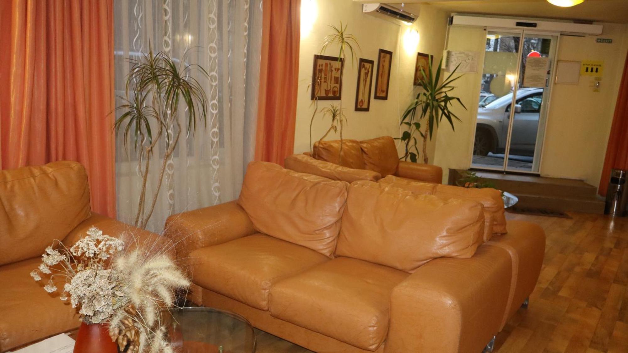 Hotel Palitra Várna Kültér fotó